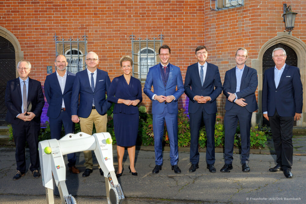 Gruppenfoto Lamarr Web 1 6 - Lamarr Institute for Machine Learning (ML) and Artificial Intelligence (AI)