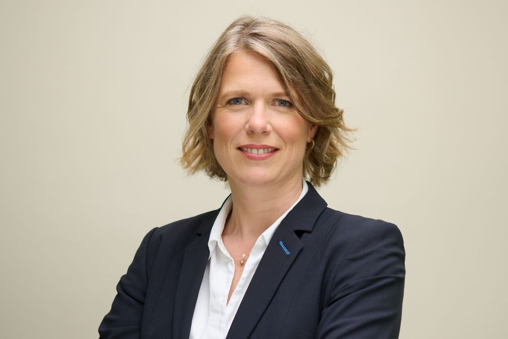 Portrait of AI and logistics researcher Prof. Dr.-Ing. Alice Kirchheim, Director of Fraunhofer IML and member of the Lamarr Institute’s Board of Directors.