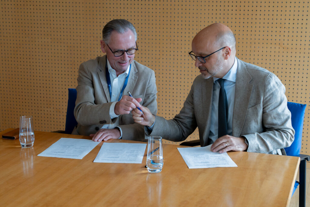 Lamarr Institute and CRCHUM Strengthen International Collaboration 6 LoI 3 - Lamarr Institute for Machine Learning (ML) and Artificial Intelligence (AI)