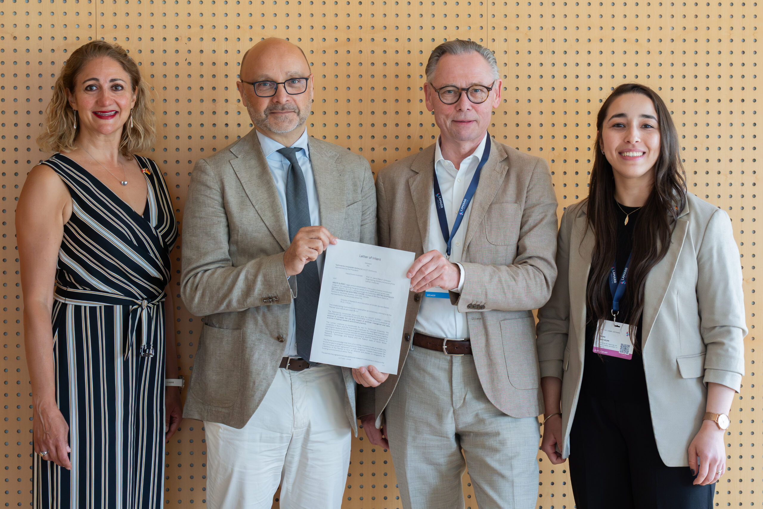 Representatives of the Lamarr Institute, TU Dortmund and CRCHUM present the signed Letter of Intent during AI26 – The Lamarr Conference, marking the start of an international AI collaboration in healthcare.