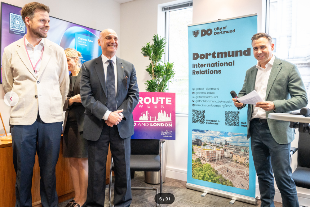 City of Dortmund delegation at an event in London on international collaboration in artificial intelligence with representatives from politics, industry, and research